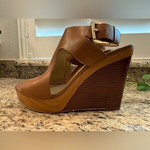 Michael Kors Josephine Wedge Sandals – Tan Leather, Size 10M